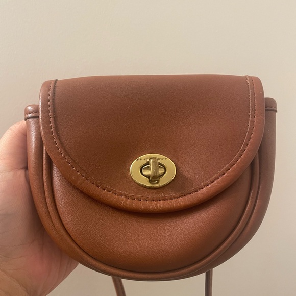 Vintage Coach Mini Belt Bag Crossbody Purse - Picture 12 of 12